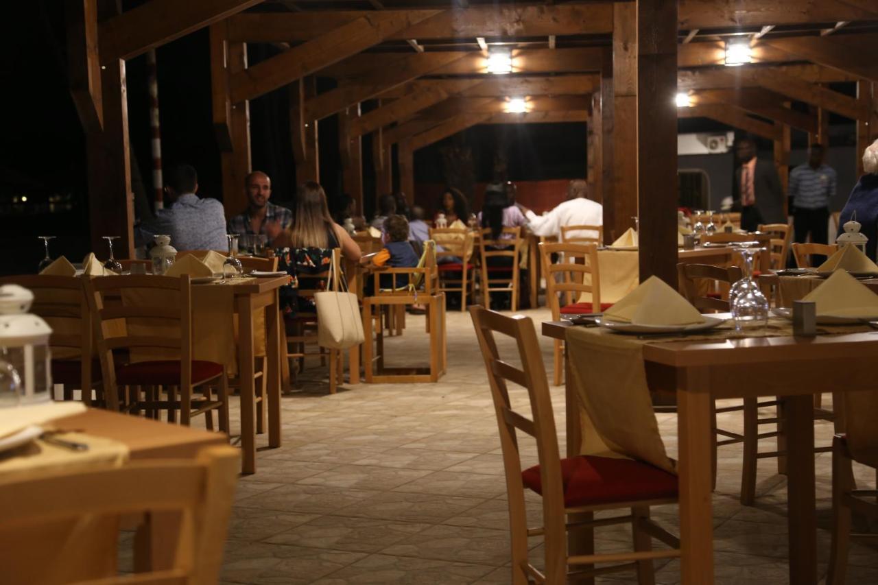 Sunbeach Hotel & Resort Bakau Eksteriør bilde