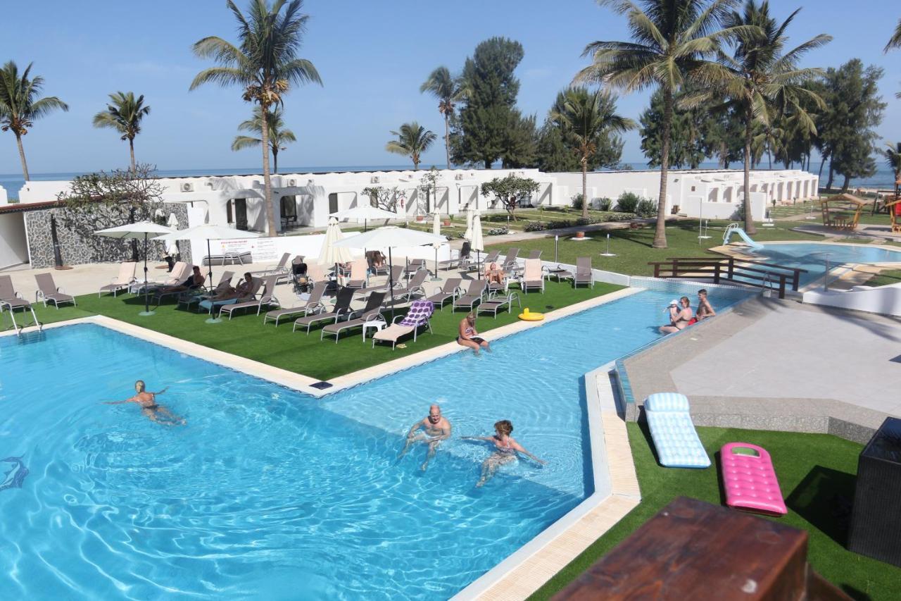 Sunbeach Hotel & Resort Bakau Eksteriør bilde